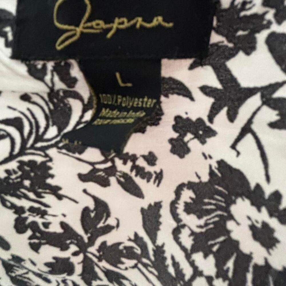 Black and white floral print